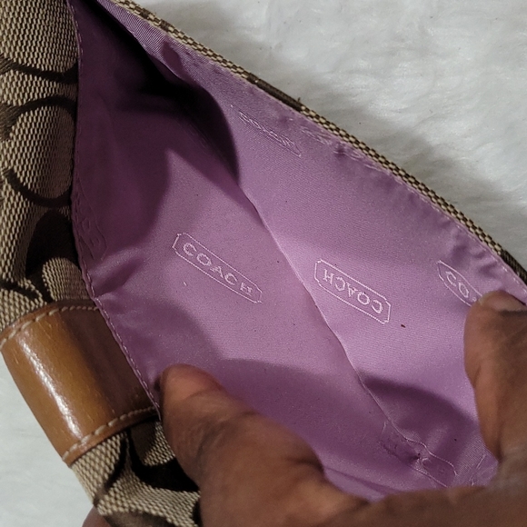 Coach Long bifold Wallet In Signature Canvas - Picture 14 of 16